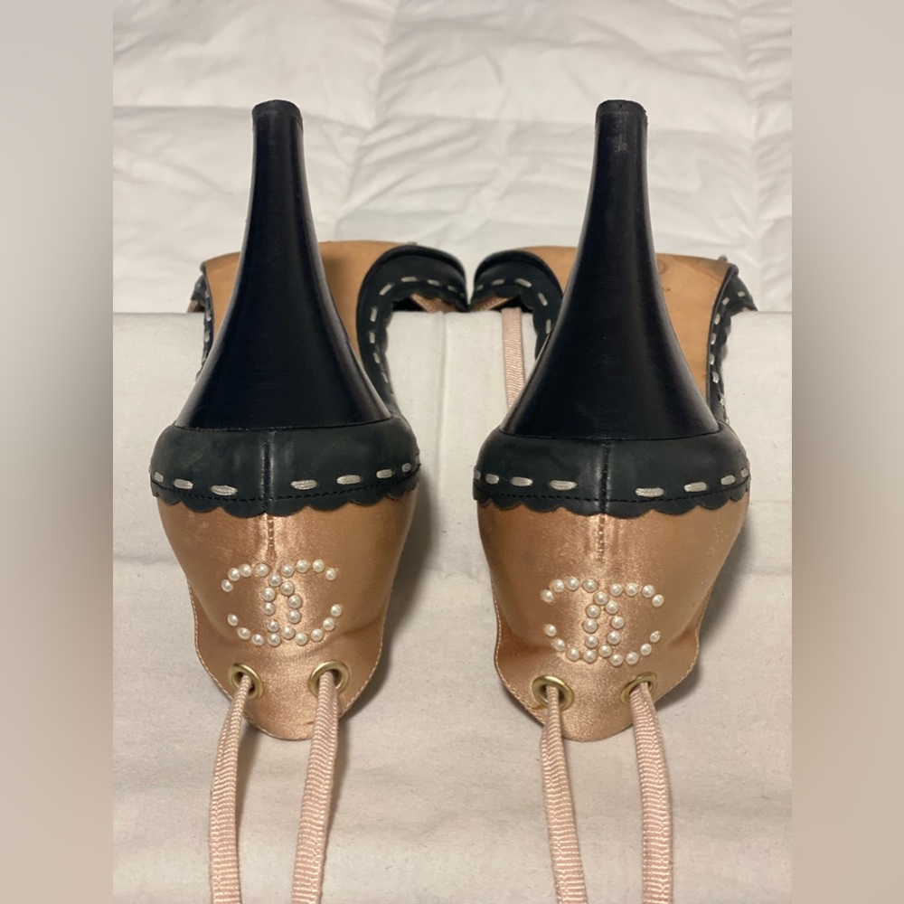 RARE FIND! Size 41/11. 2003 D’Orsay Interlocking CC Authentic Chanel Satin Pumps - Picture 10 of 12